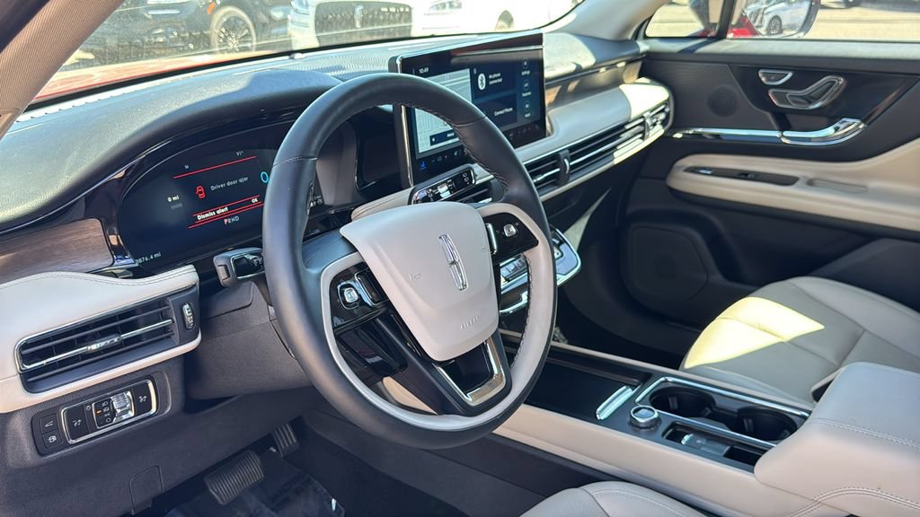 New 2025 Lincoln Corsair Grand Touring w/ Equipment Group 301A AWD/4WD image 17