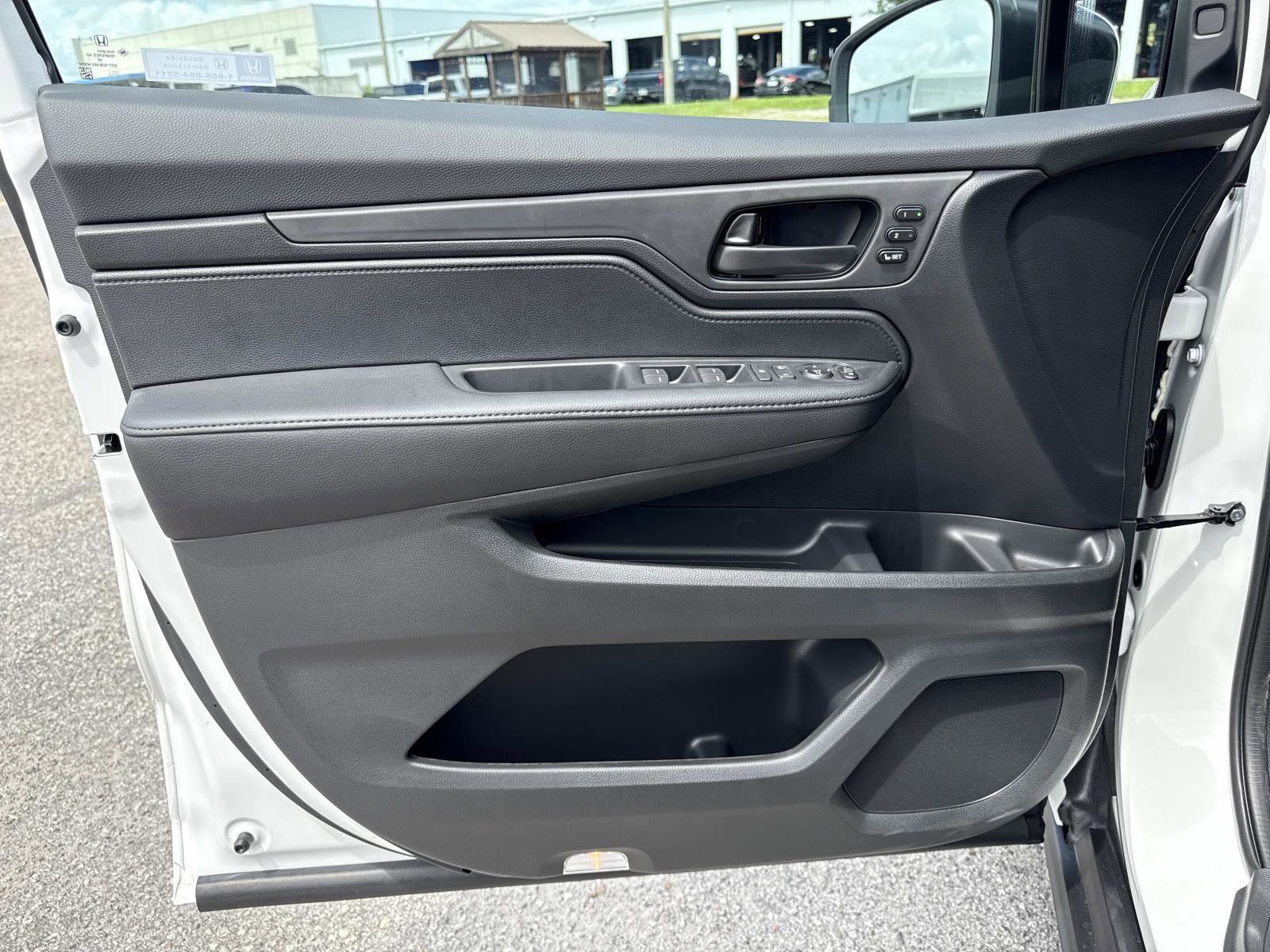 New 2026 Honda Odyssey EX-L image 16