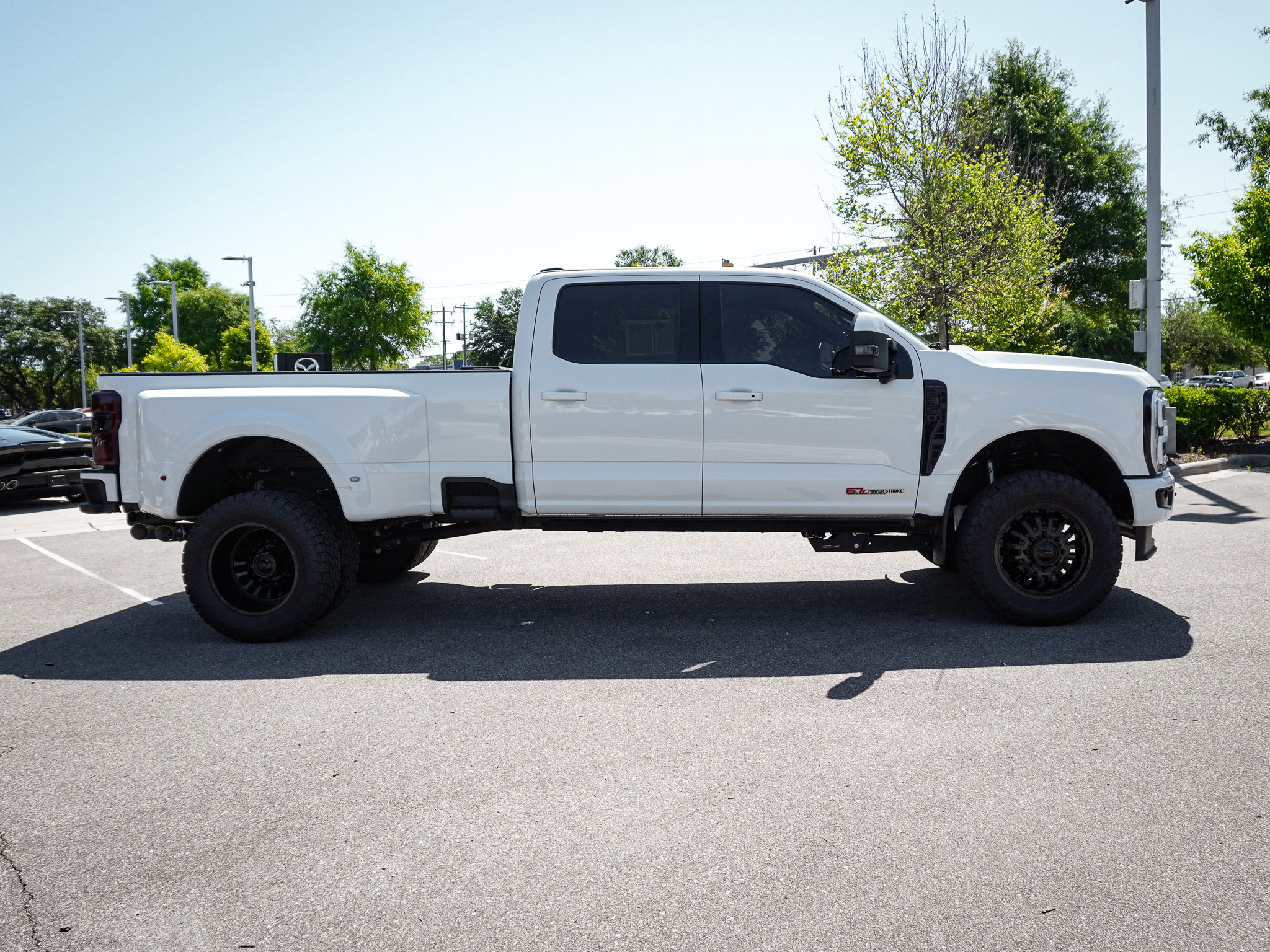 Used 2024 Ford F350 Limited AWD/4WD image 11