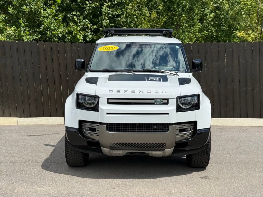Certified 2022 Land Rover Defender 90 X-Dynamic SE AWD/4WD image 9