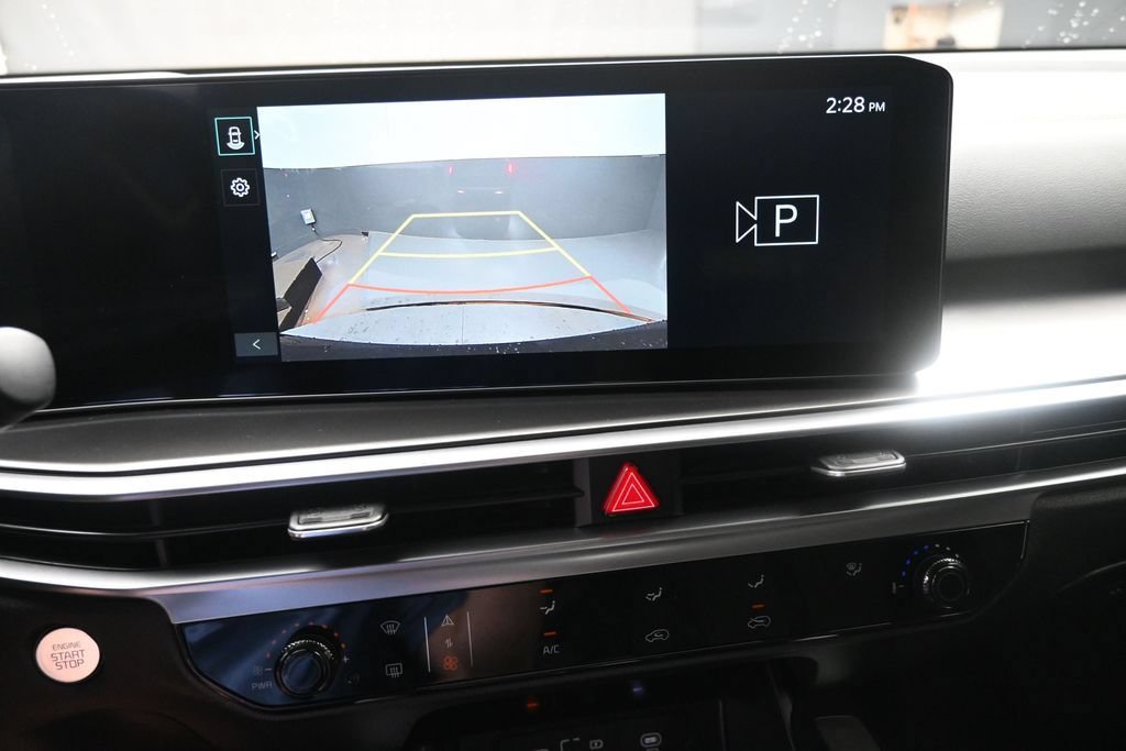 Used 2026 Kia Sorento LX FWD image 12