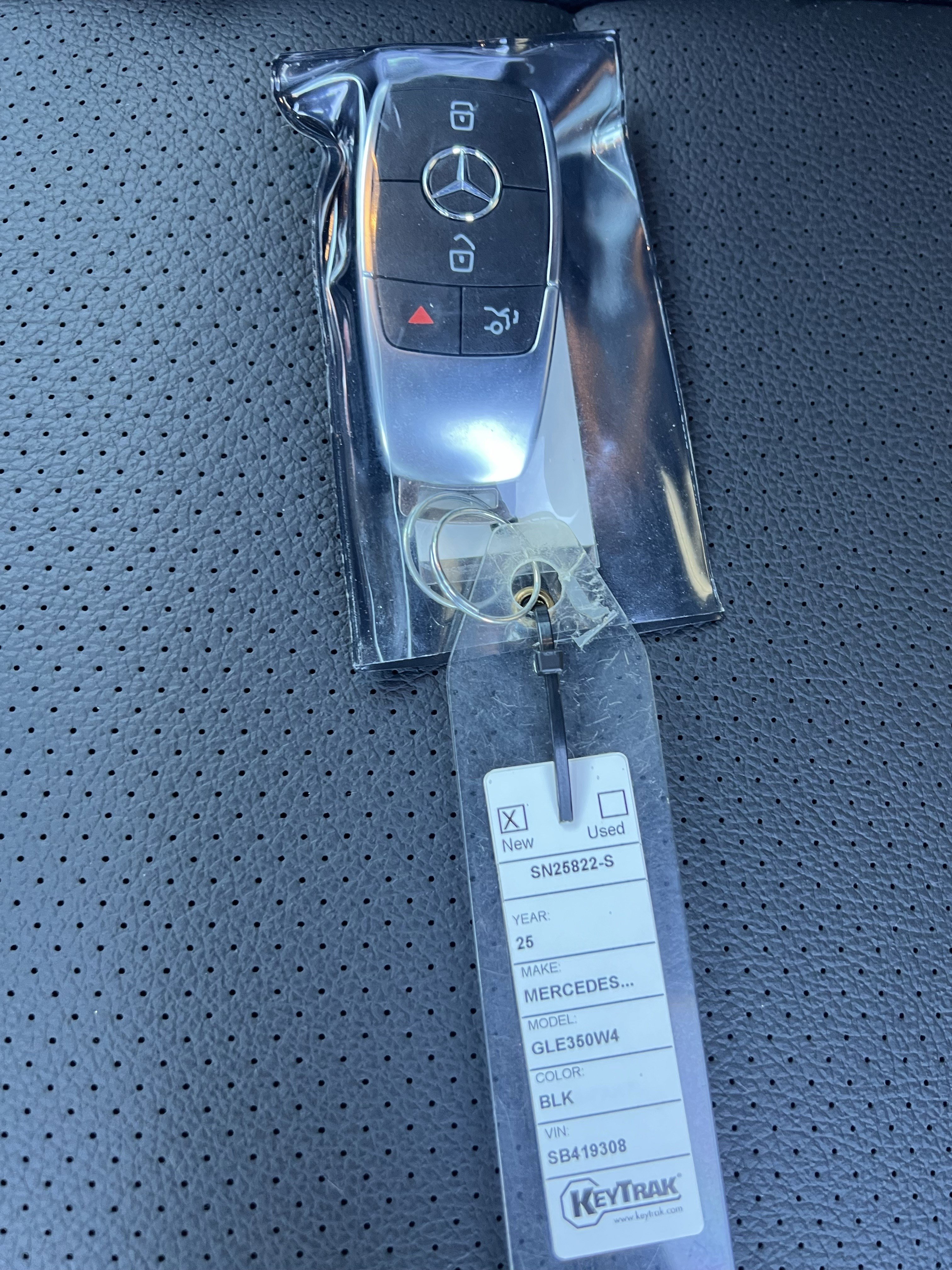 Certified 2025 Mercedes-Benz GLE 350 4MATIC image 38