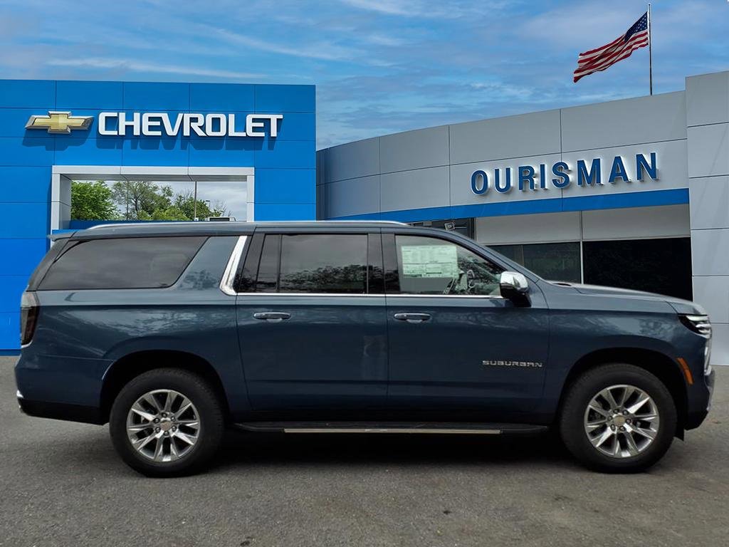 New 2026 Chevrolet Suburban Premier image 2