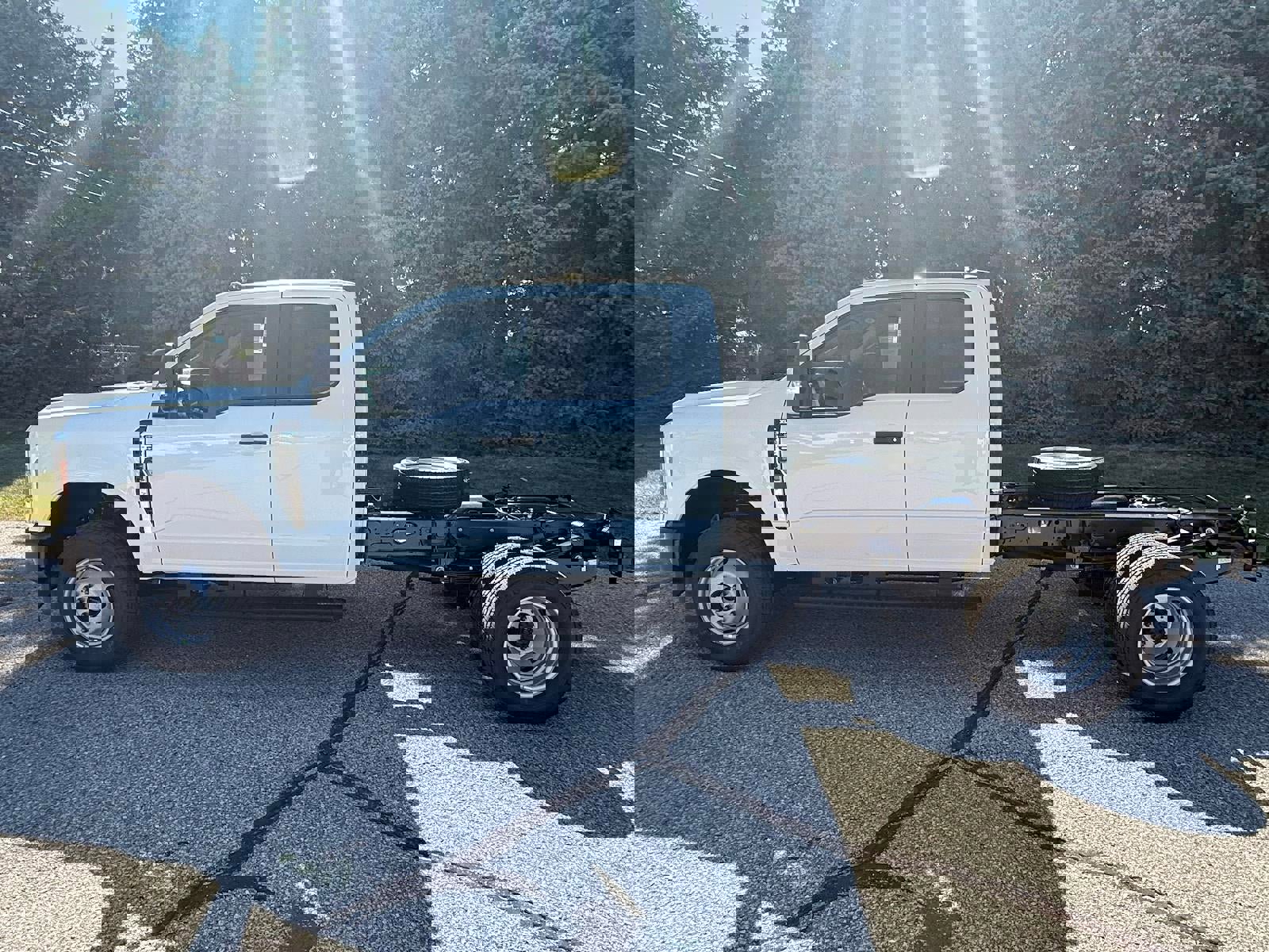 New 2025 Ford F350 XL w/ Snow Plow Prep Package image 8