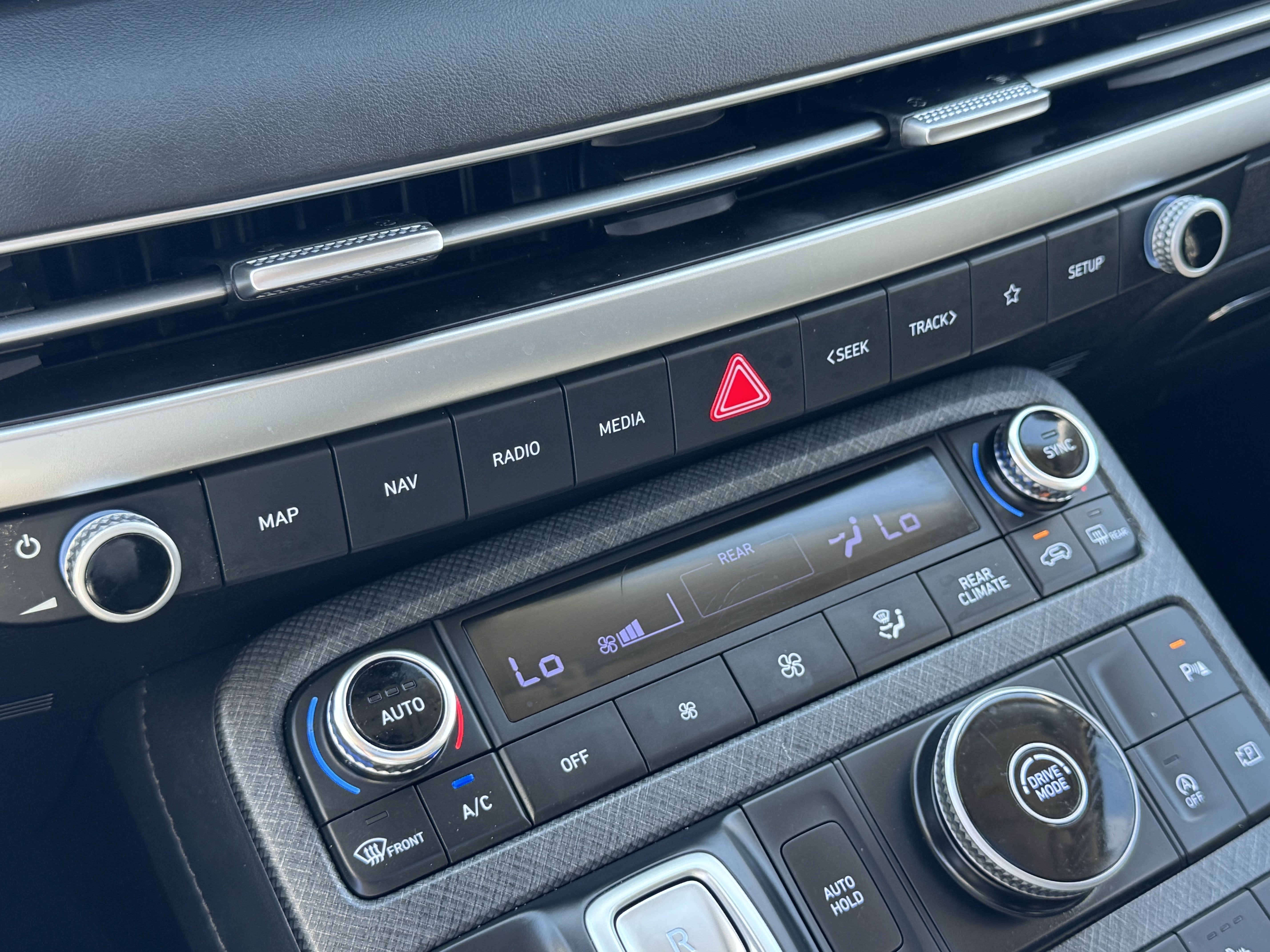 Used 2025 Hyundai Palisade Limited image 20