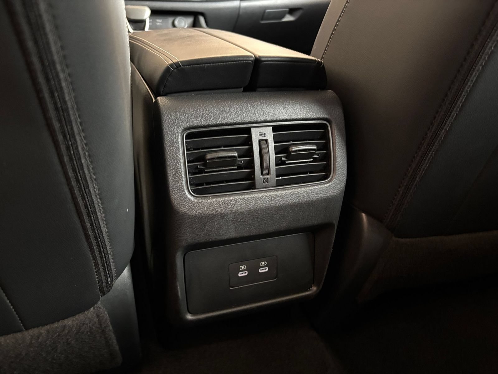 Used 2026 Nissan Rogue SL FWD image 24