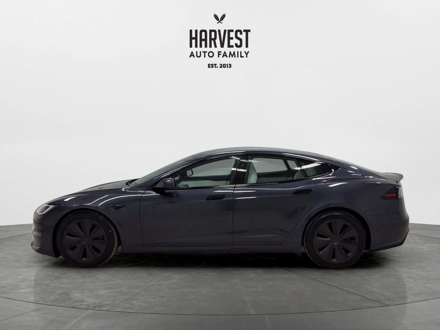 Used 2024 Tesla Model S Plaid AWD/4WD image 2