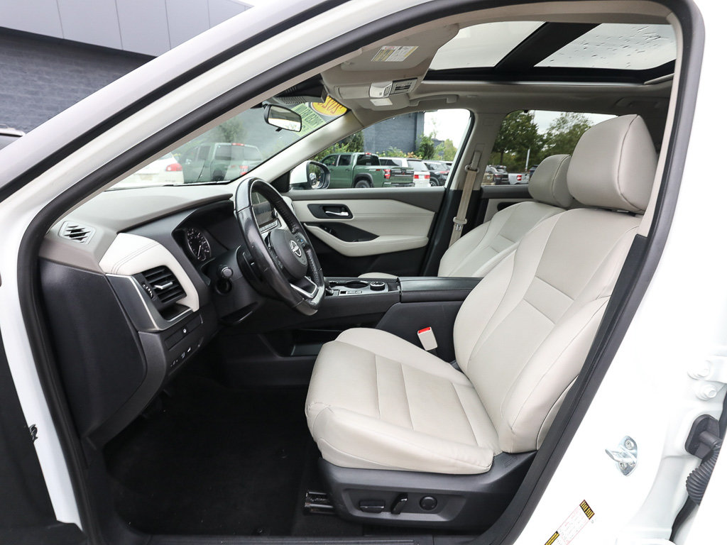 Used 2023 Nissan Rogue SV w/ SV Premium B Package AWD/4WD image 12