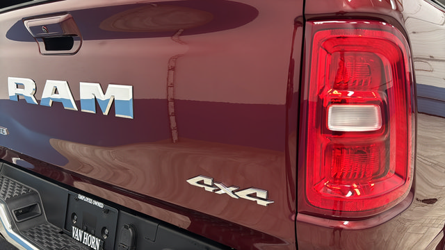 Used 2025 RAM 1500 Laramie AWD/4WD image 42