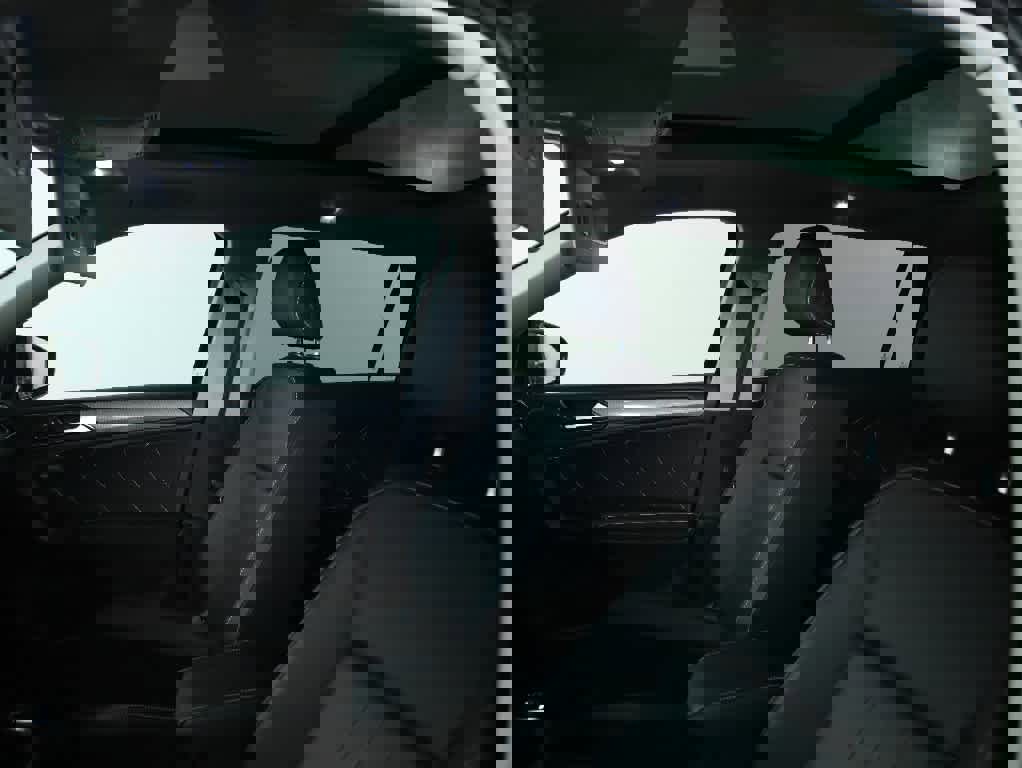 Certified 2022 Volkswagen Tiguan SE w/ Panoramic Sunroof Package image 21