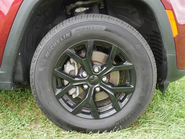 New 2026 Jeep Grand Cherokee Altitude AWD/4WD image 9