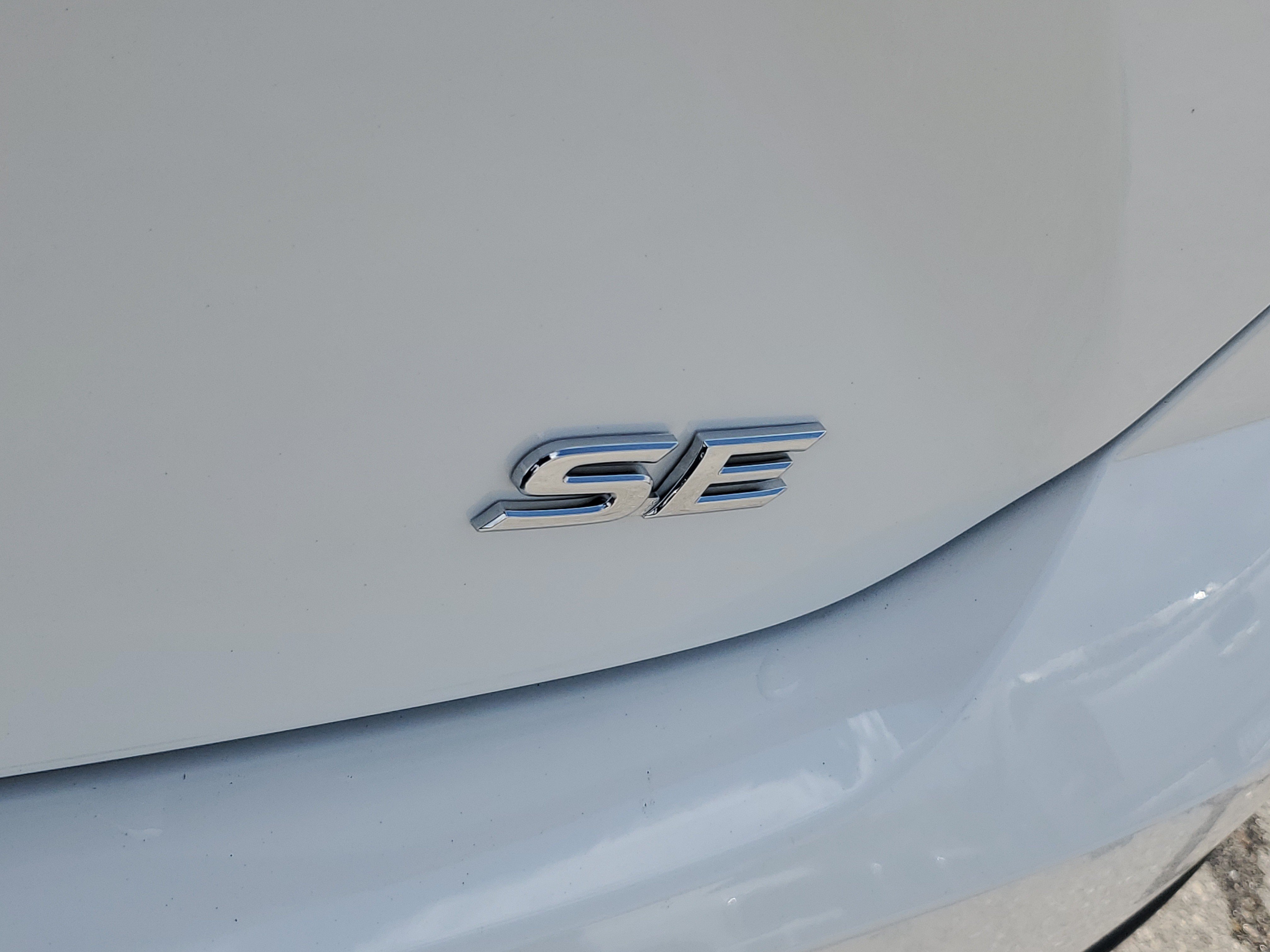Used 2025 Toyota Camry SE FWD image 27