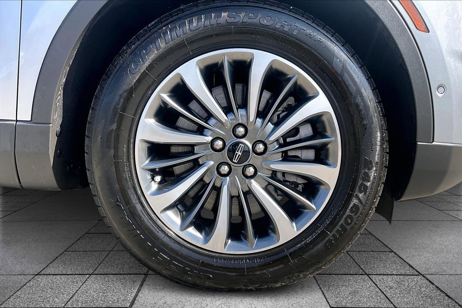 Used 2021 Lincoln Nautilus Reserve image 8