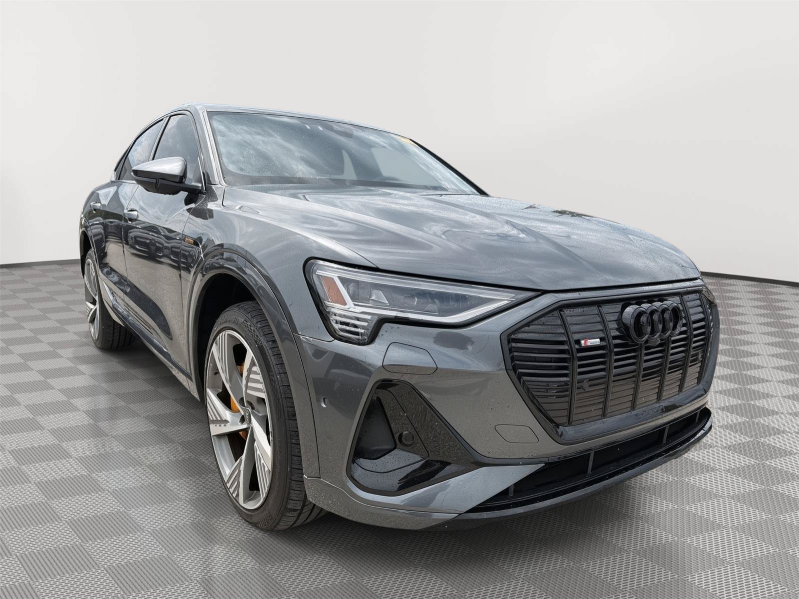 Used 2023 Audi e-tron Prestige w/ Prestige Package AWD/4WD image 7