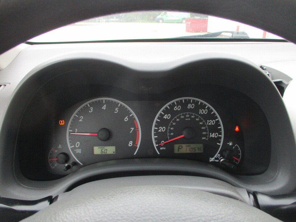 Used 2010 Toyota Corolla LE FWD image 26