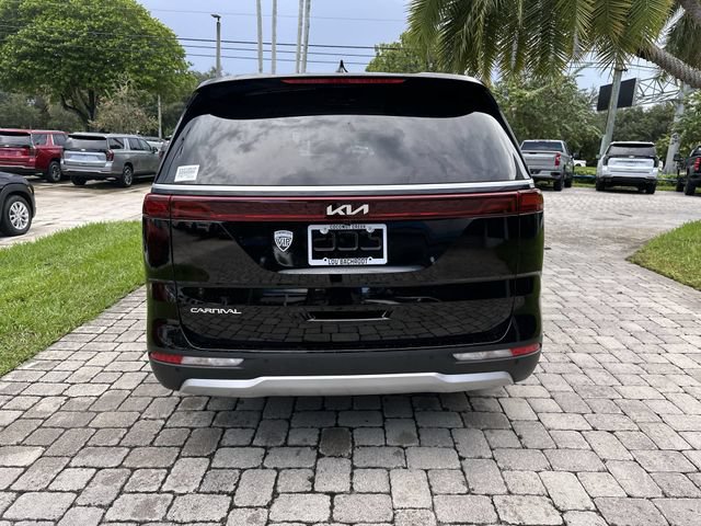 Used 2024 Kia Carnival LX FWD image 36