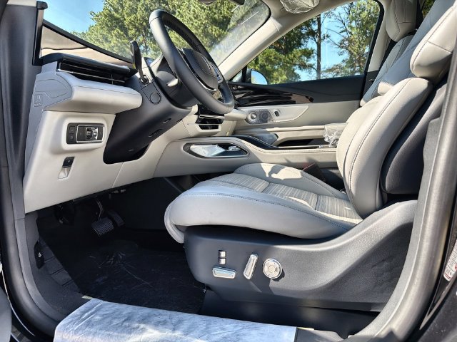 New 2026 Lincoln Nautilus Reserve AWD/4WD image 12