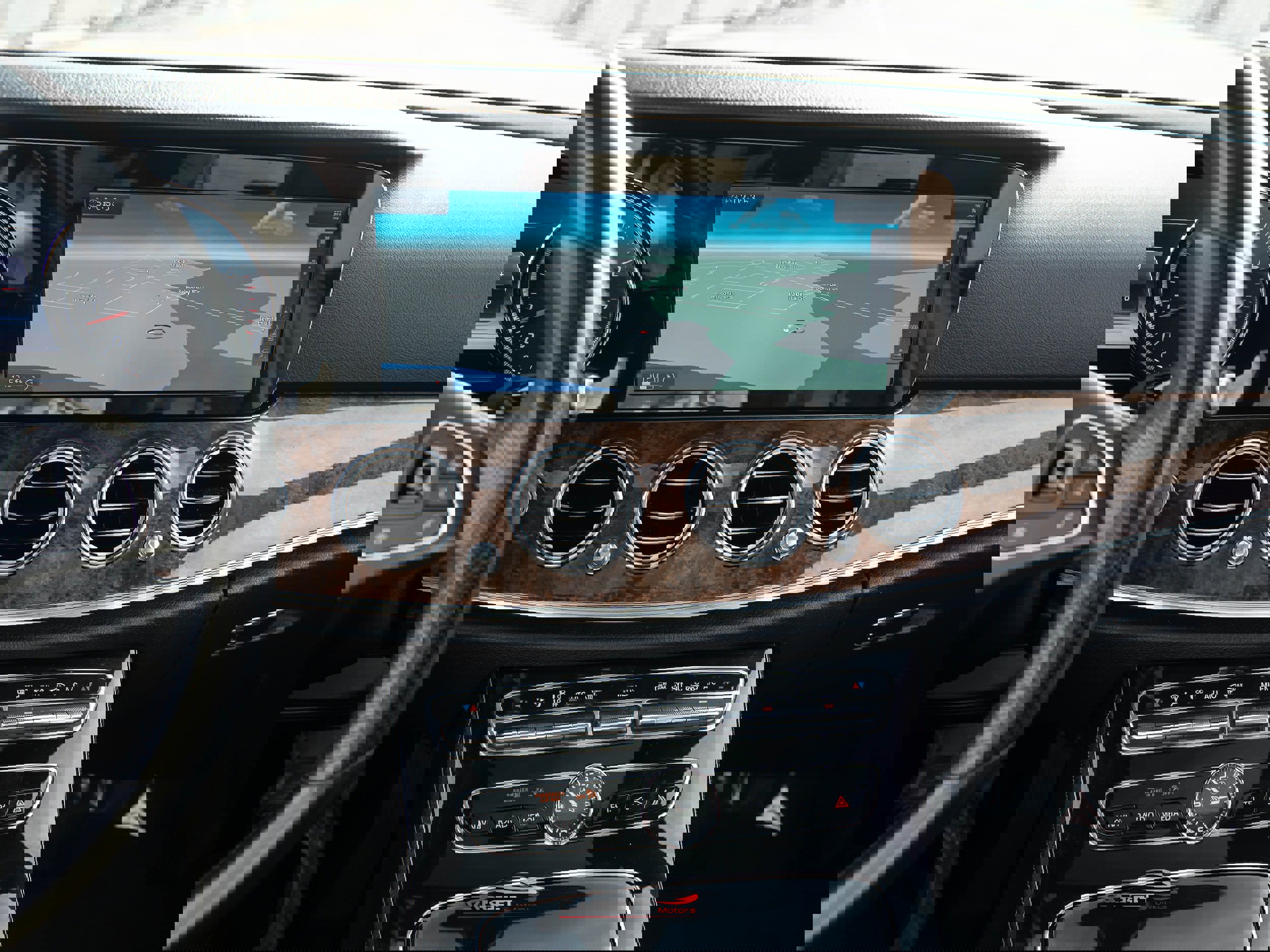 Used 2017 Mercedes-Benz E 300 w/ Premium 1 Package image 31