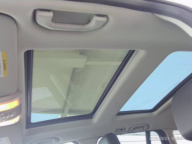 Used 2013 Mercedes-Benz GLK 350 4MATIC image 10