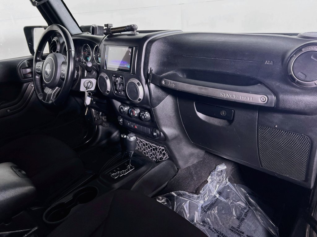 Used 2017 Jeep Wrangler Unlimited Sport AWD/4WD image 25