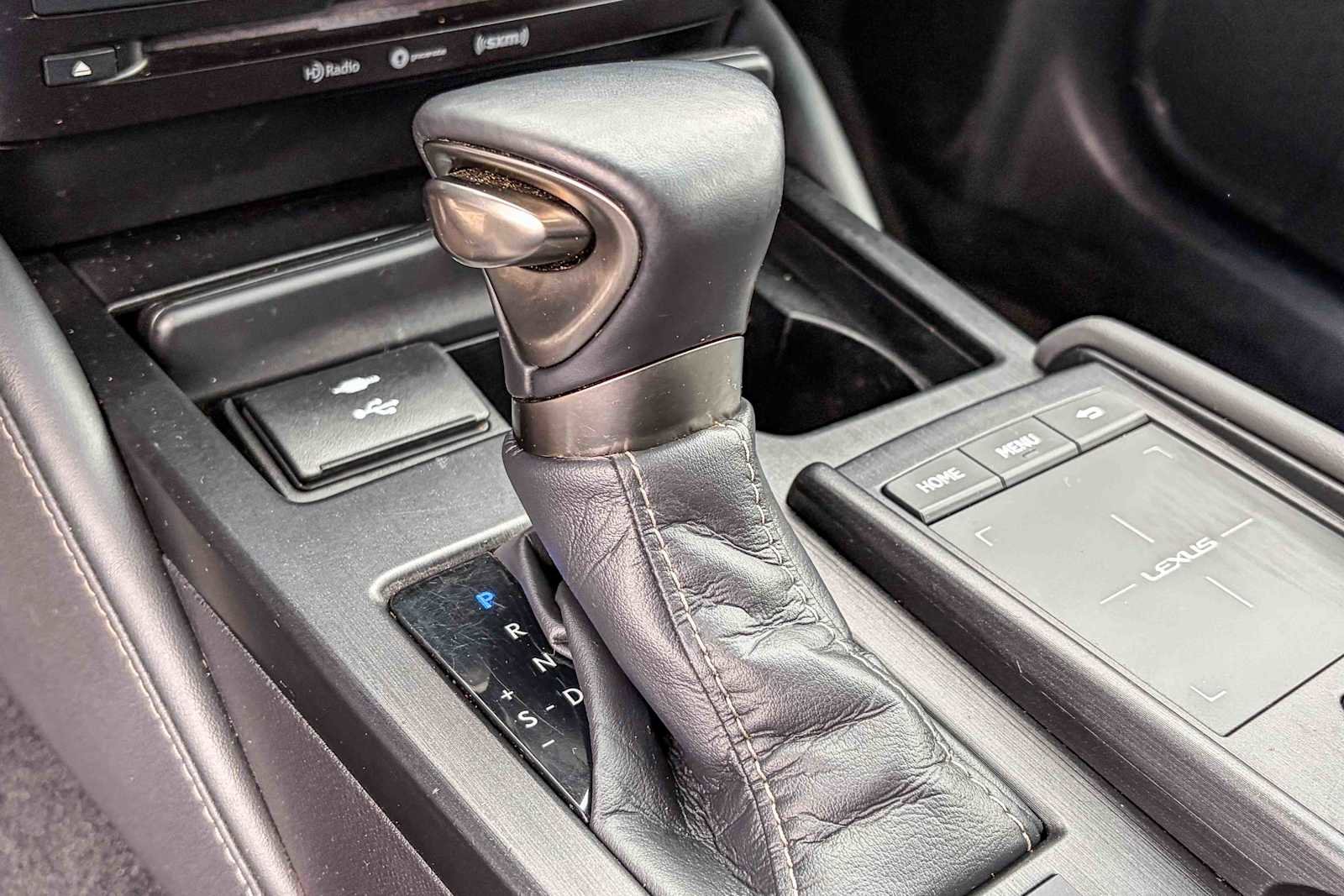 Used 2021 Lexus ES 300h w/ Accessory Package image 19