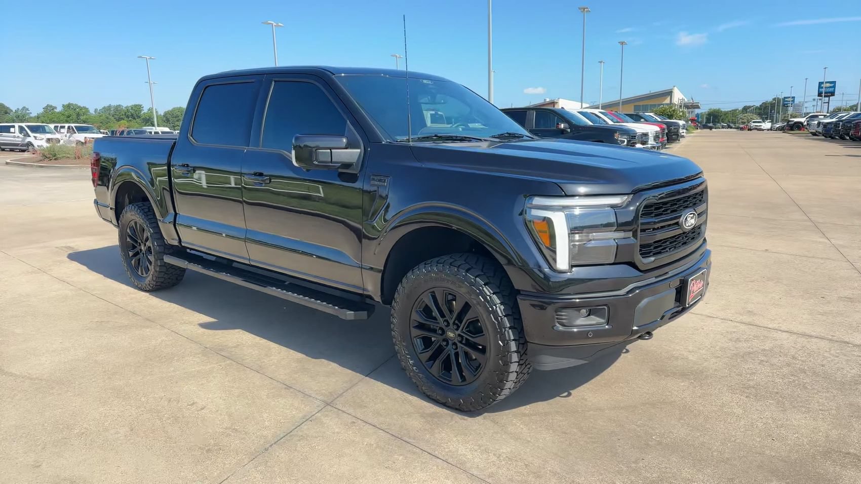 Used 2025 Ford F150 Lariat w/ Equipment Group 502A High AWD/4WD image 3