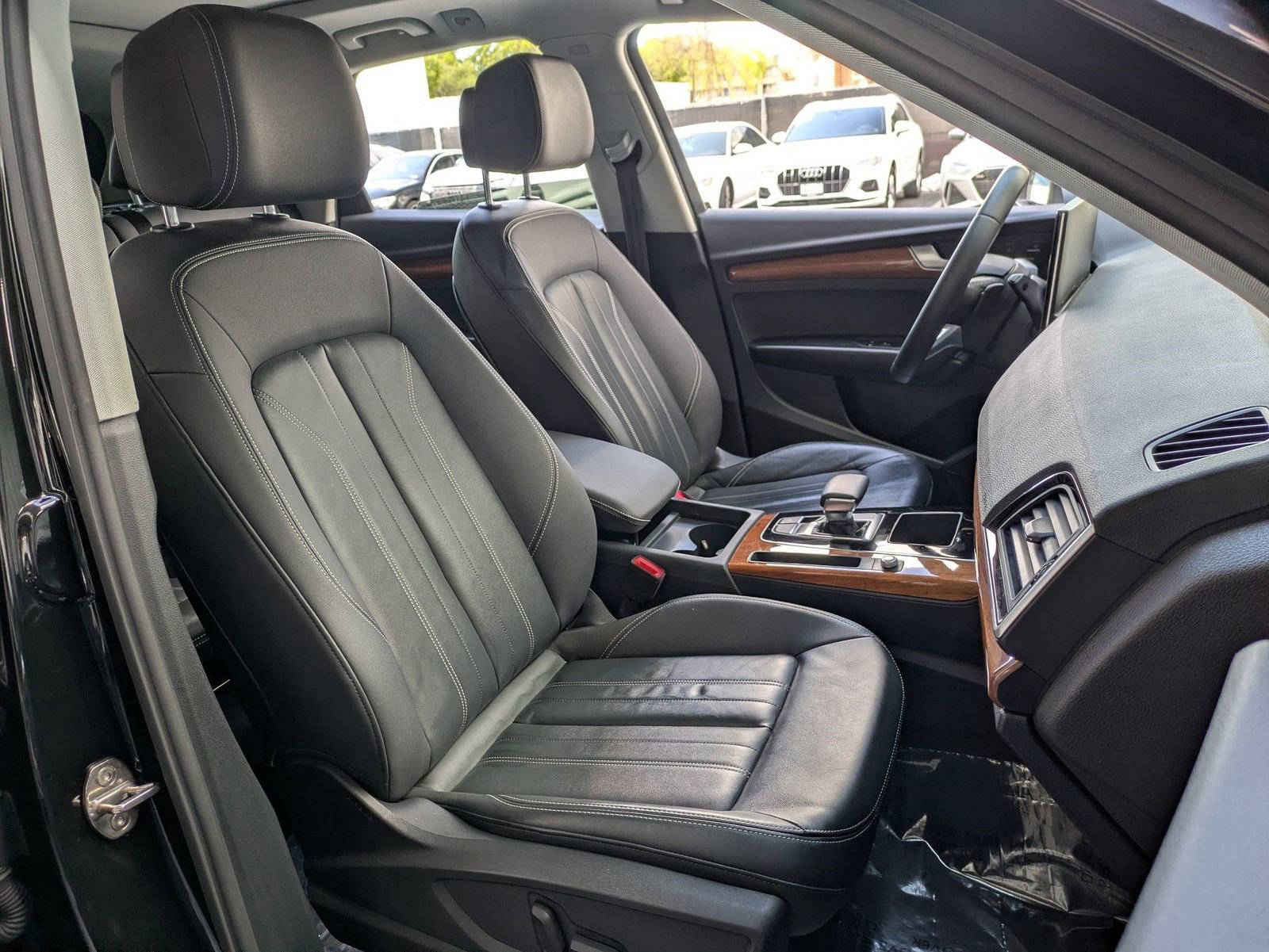 Used 2023 Audi Q5 2.0T Premium w/ Convenience Package image 28