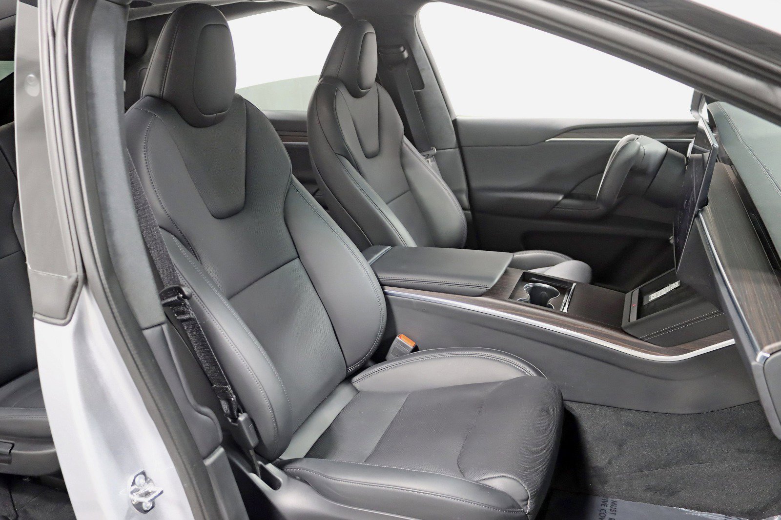 Used 2025 Tesla Model X image 32