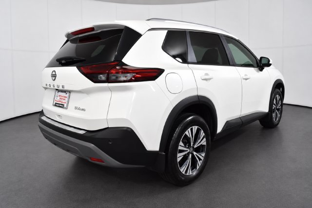 Certified 2023 Nissan Rogue SV w/ SV Premium B Package AWD/4WD image 4