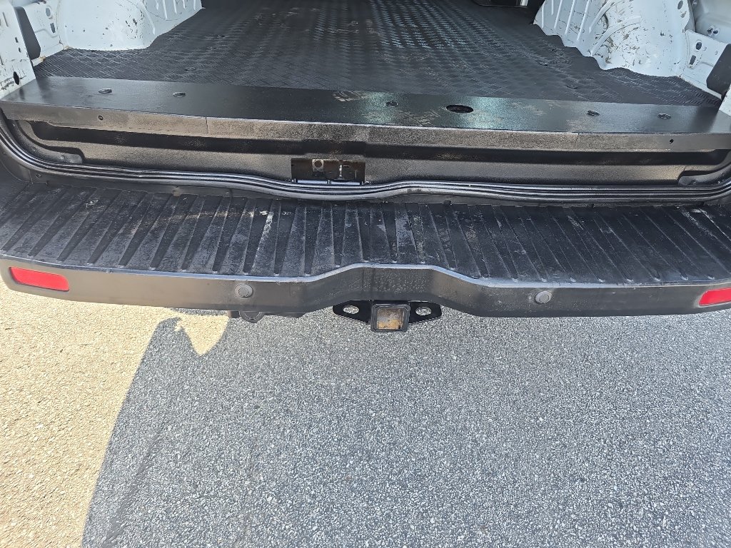 Used 2016 Ford Transit 250 130 Low Roof RWD image 9