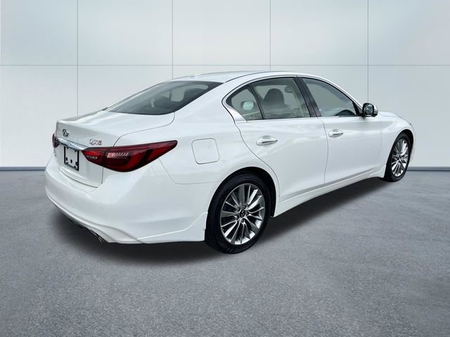 Used 2022 INFINITI Q50 Luxe w/ Cargo Package AWD/4WD image 3
