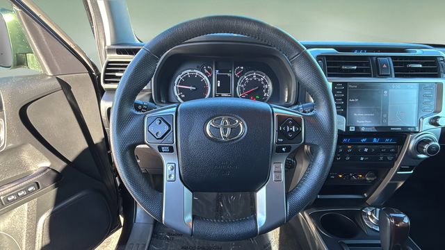 Used 2022 Toyota 4Runner Limited image 11