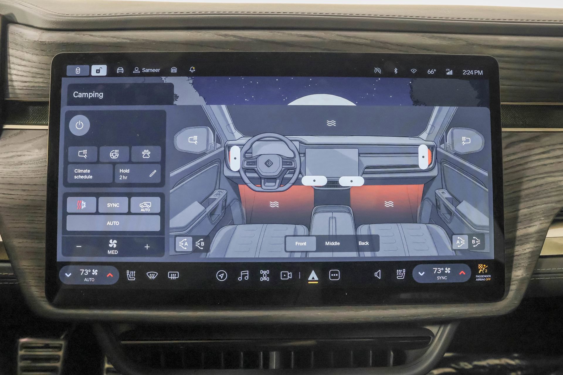 Used 2022 Rivian R1S Launch Edition image 31