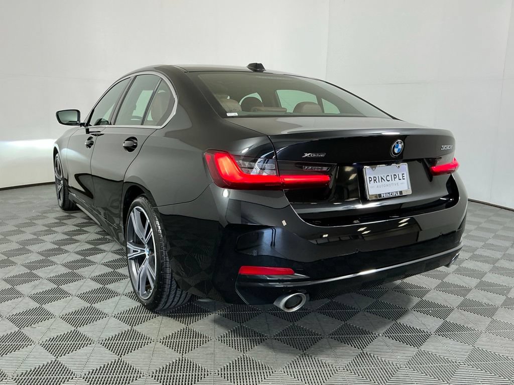 Certified 2024 BMW 330i xDrive Sedan w/ Convenience Package AWD/4WD image 7