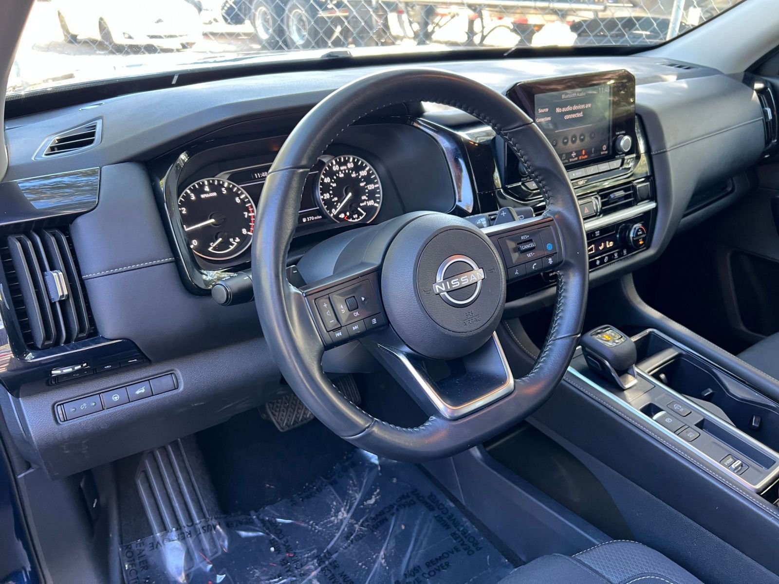 Used 2025 Nissan Pathfinder SV image 29