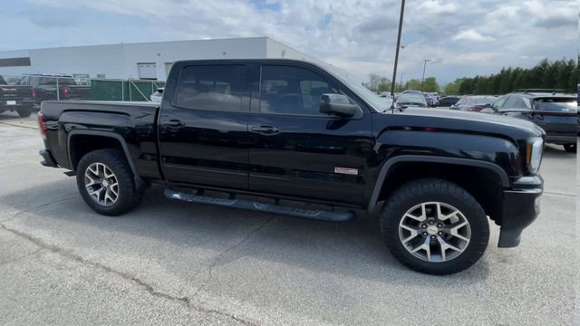 Used 2018 GMC Sierra 1500 SLT AWD/4WD image 3