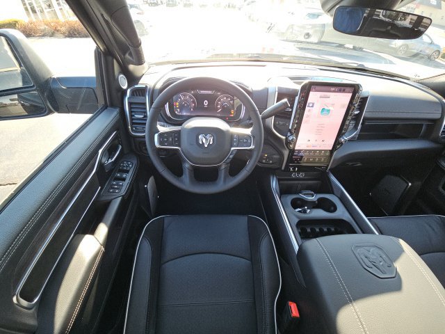 New 2026 RAM 2500 Laramie AWD/4WD image 22