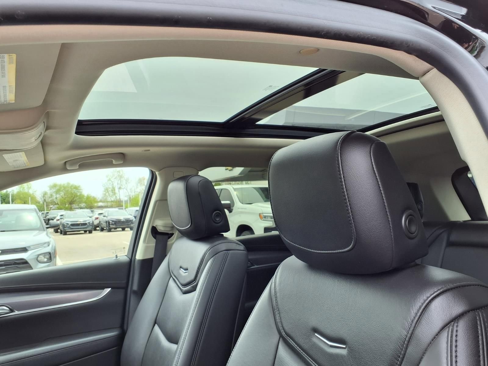 Used 2019 Cadillac XT5 Luxury AWD/4WD image 19