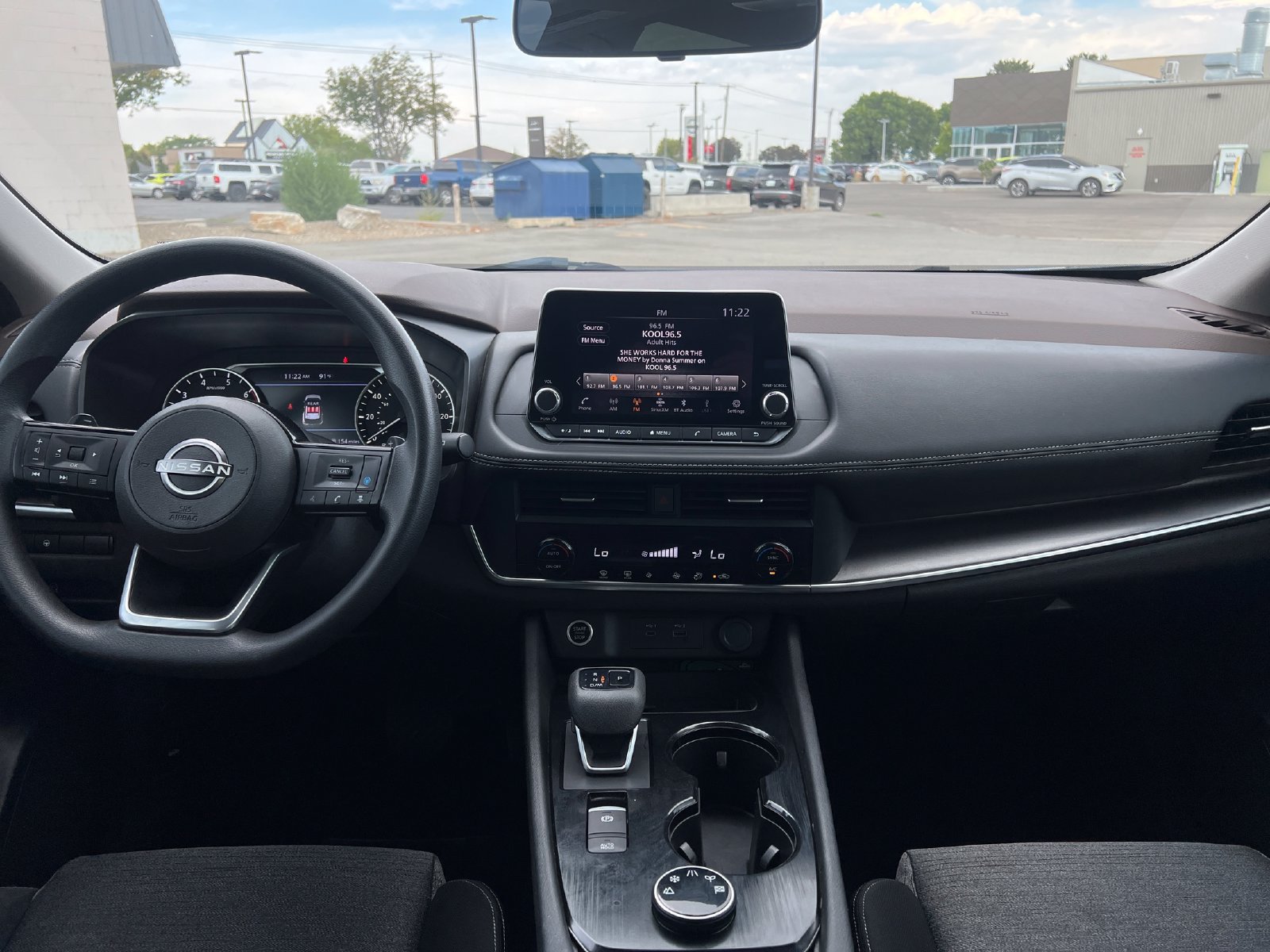 Used 2023 Nissan Rogue SV AWD/4WD image 12