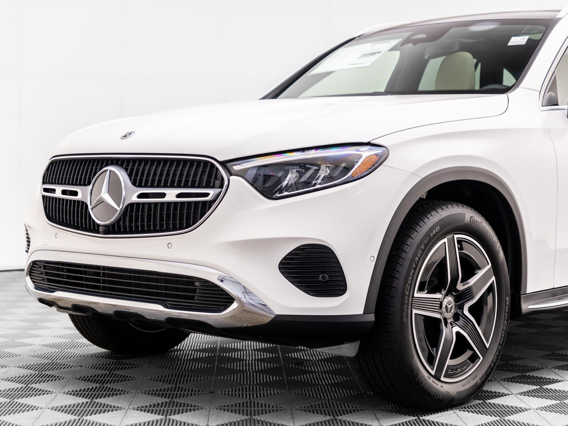 New 2027 Mercedes-Benz GLC 300 4MATIC image 40