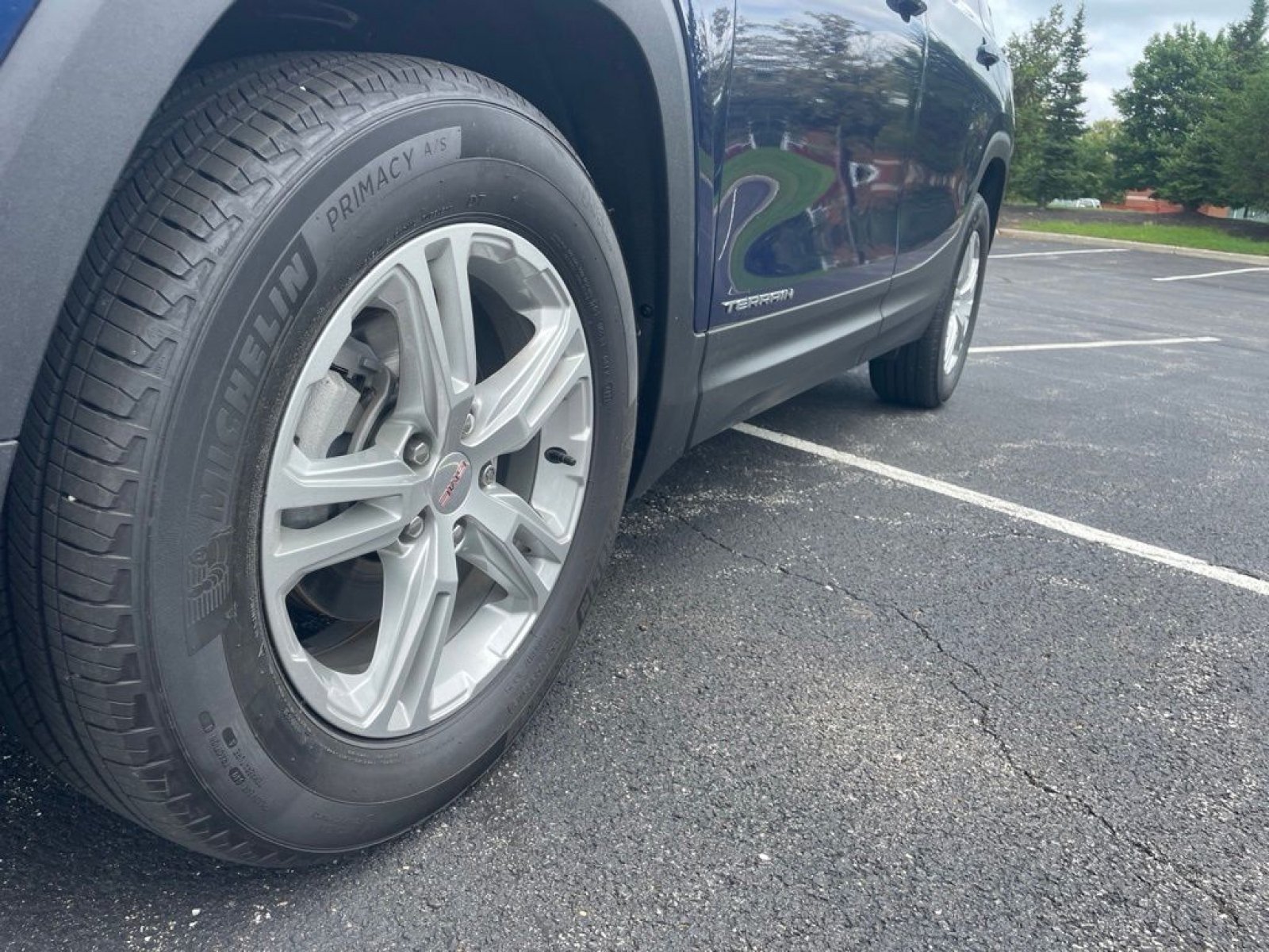 Used 2023 GMC Terrain SLE FWD image 26