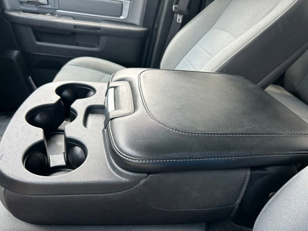 Used 2024 RAM 1500 Classic SLT AWD/4WD image 28