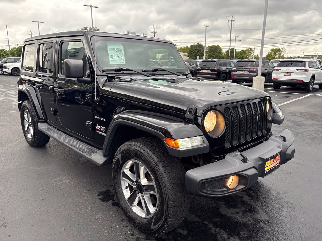 Used 2018 Jeep Wrangler Unlimited Sahara AWD/4WD image 7