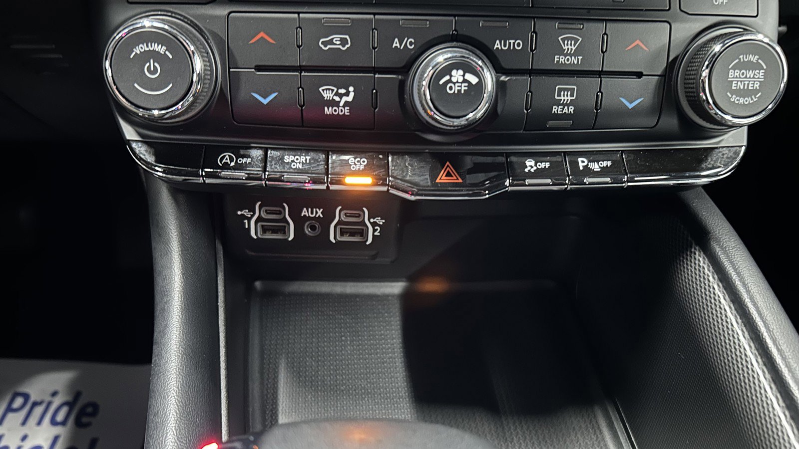 Used 2024 Dodge Durango GT image 33