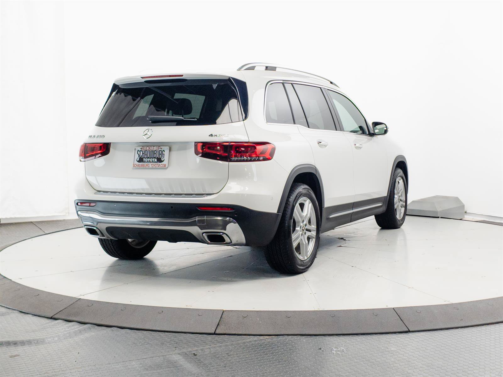 Used 2021 Mercedes-Benz GLB 250 4MATIC image 12