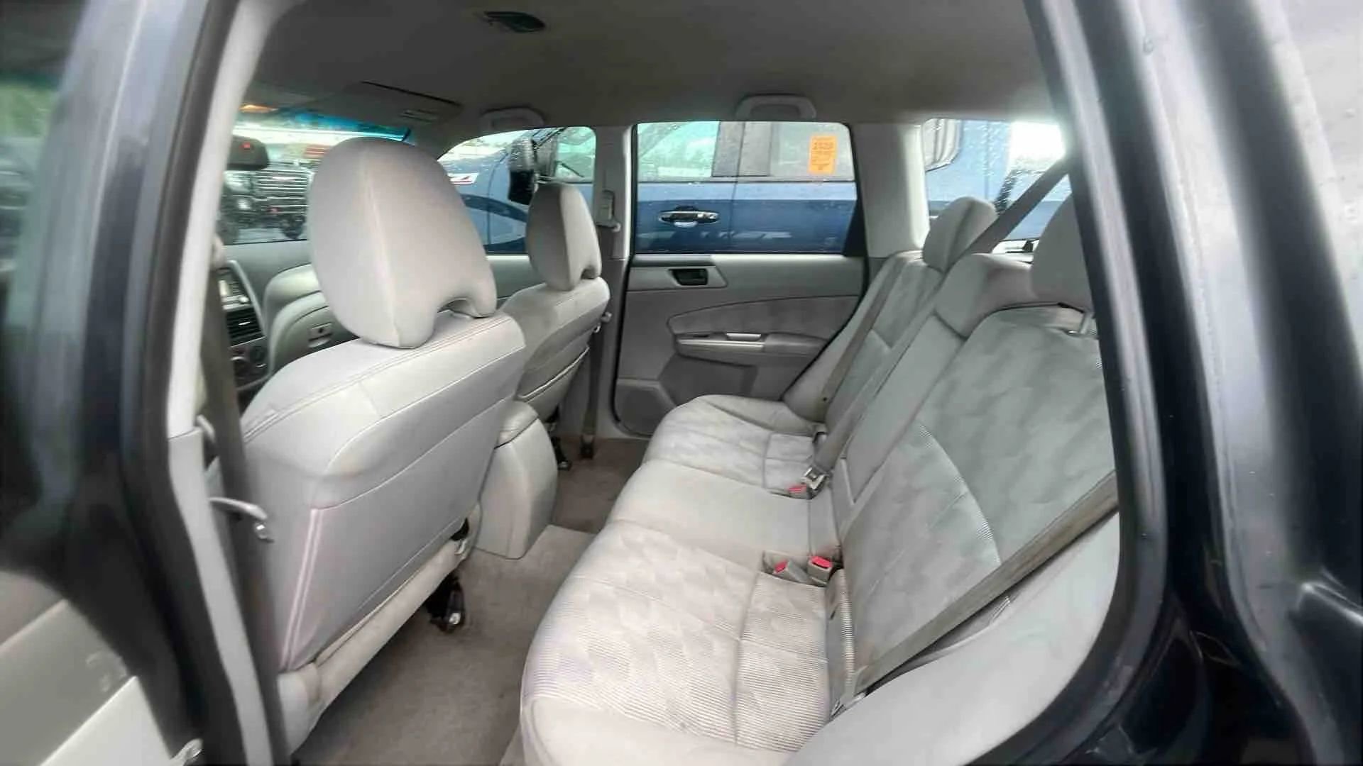Used 2010 Subaru Forester 2.5X image 5
