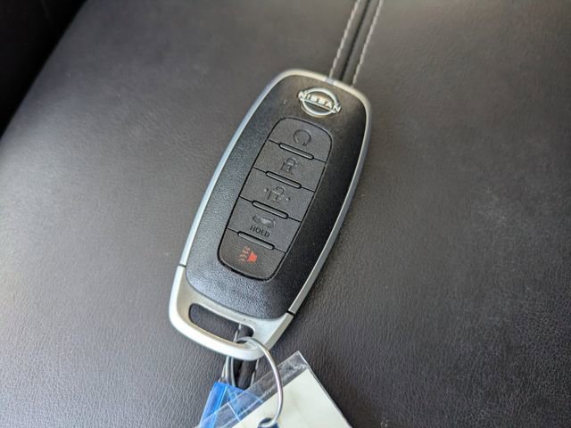 Used 2024 Nissan Pathfinder Platinum FWD image 38