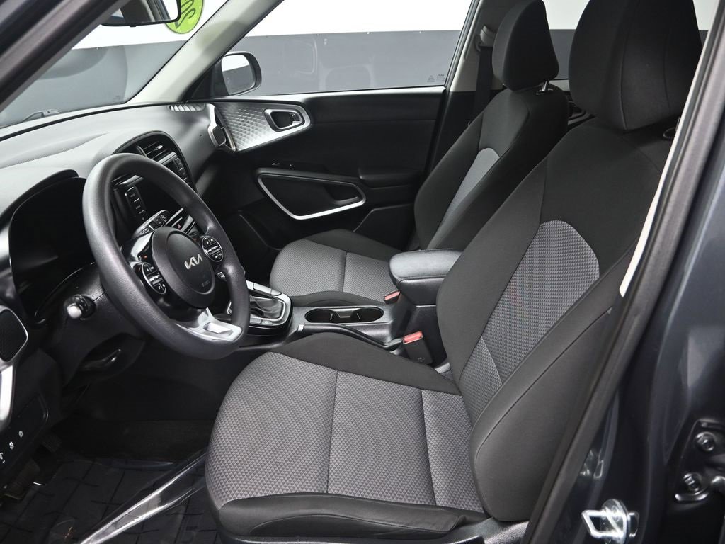 Certified 2024 Kia Soul LX w/ Option Group 015 image 13