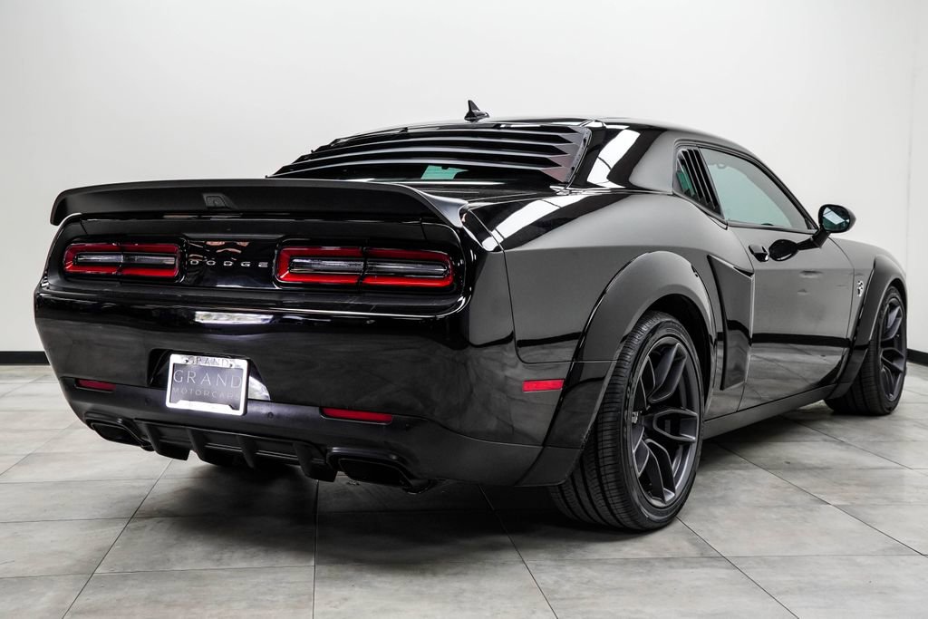 Used 2019 Dodge Challenger SRT Hellcat image 12