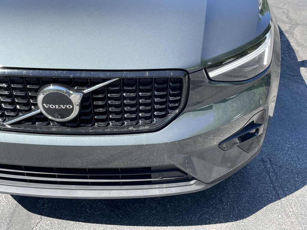 New 2026 Volvo XC40 B5 Ultra w/ Protection Package Premier AWD/4WD image 7